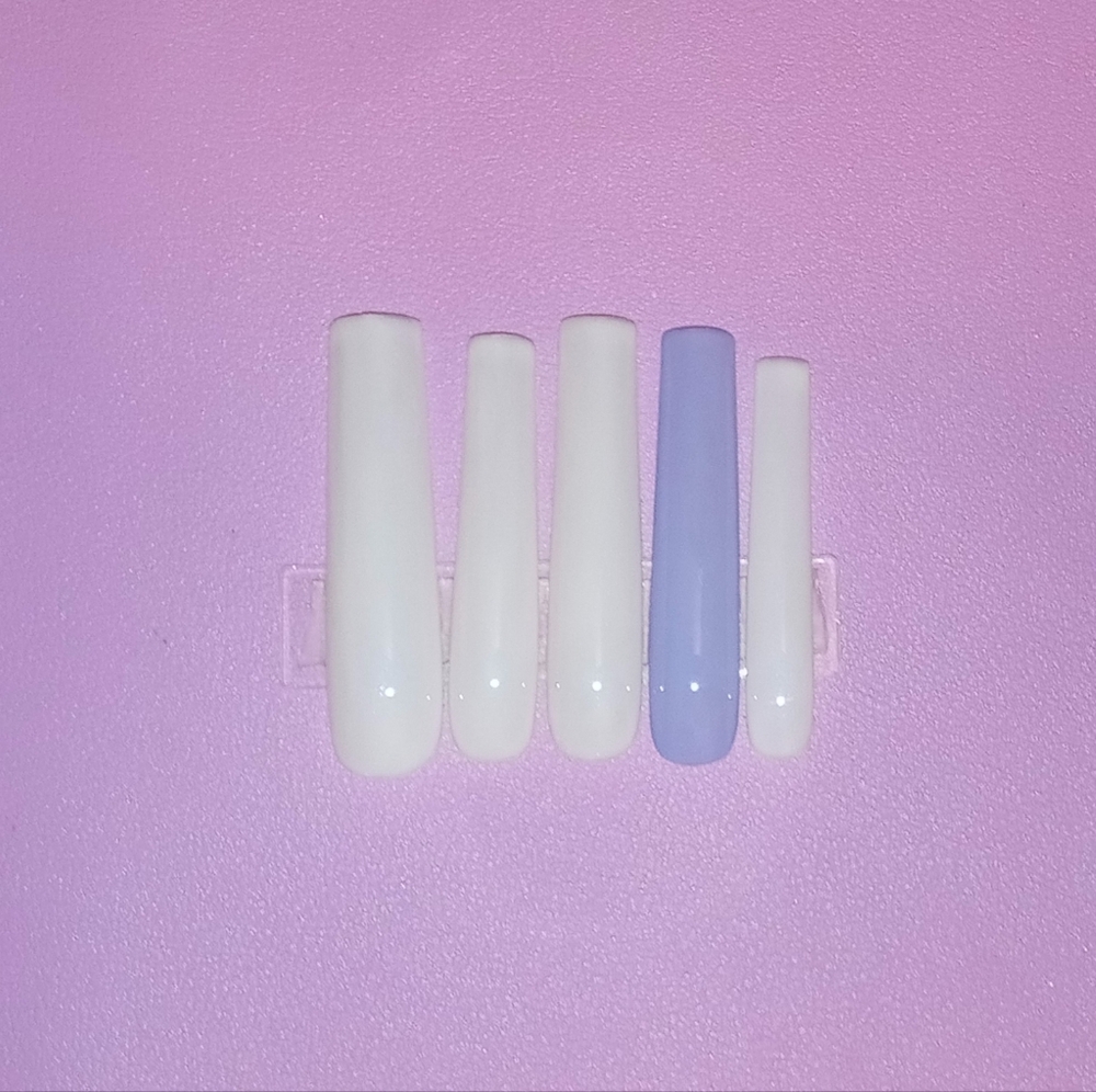 10pcs 3XL Square White with Blue Accent Press On Nails